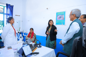 पौड़ी जिला चिकित्सालय निरीक्षण में जिलाधिकारी ने स्वास्थ्य सेवाओं की गुणवत्ता पर ली समीक्षा, दिए अहम निर्देश