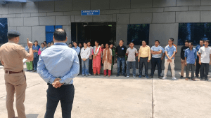 कोटद्वार में नशामुक्त भारत पखवाड़ा: पुलिस ने ITI और फार्मा कंपनी के छात्र-कर्मचारियों को दिलाई शपथ
