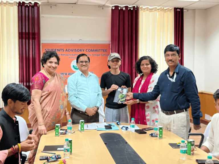 एचएनबी गढ़वाल विवि में प्रशासन और नवनिर्वाचित छात्रसंघ के बीच सार्थक संवाद, शैक्षणिक सुविधाओं और छात्र कल्याण पर बनी सहमति।