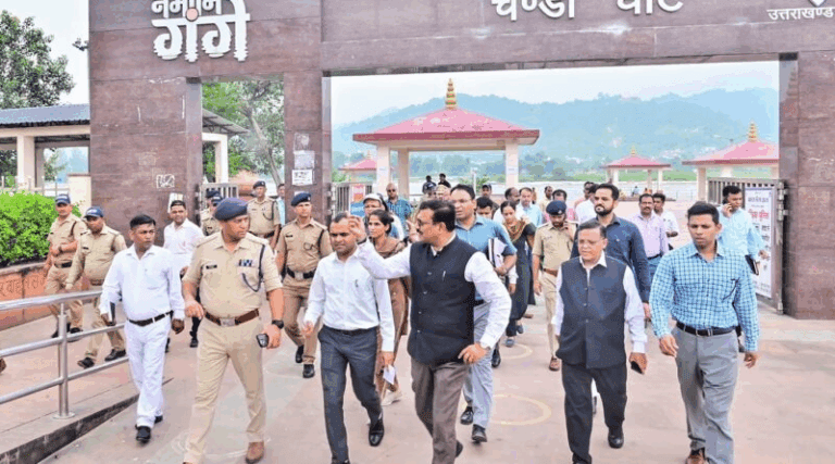 हरिद्वार: 2027 कुंभ मेले की तैयारियों के लिए मुख्य सचिव आनंद वर्धन की महत्वपूर्ण बैठक, जनप्रतिनिधियों से सुझाव लिए | Kumbh Mela 2027 Haridwar Preparations Chief Secretary Meeting