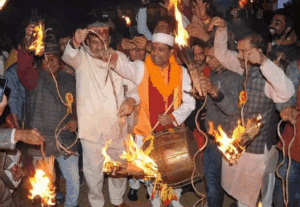 नई टिहरी में दीपावली पर भैलो की धूम, स्वरोजगार को बढ़ावा देता लोकल फार वोकल अभियान।