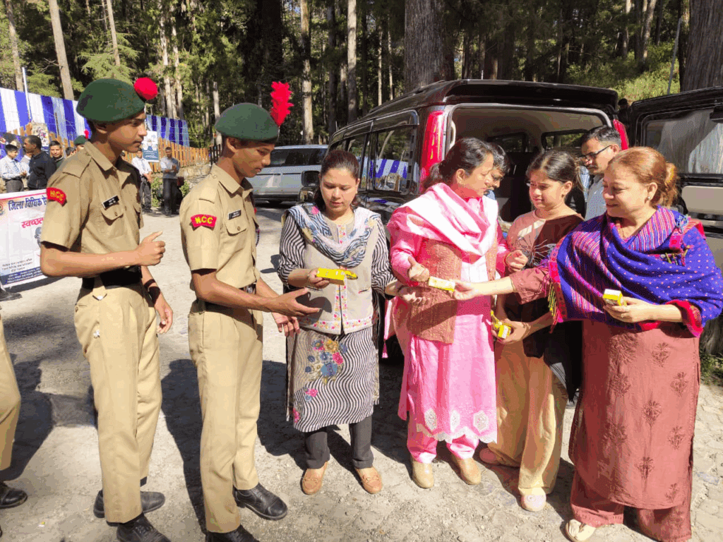 pauri garhwal nasha mukt vidhik jagrukta shivir samayhastakshar
