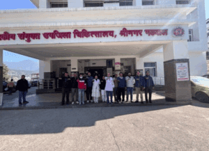 vandemataram 150 years : उप जिला चिकित्सालय श्रीनगर में वंदे मातरम् के 150 वर्ष पर देशभक्ति, सेवा-धर्म और निष्ठा की शपथ ।