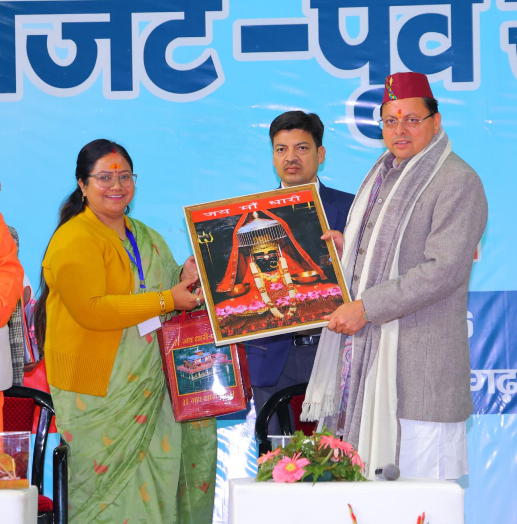 श्रीनगर के विकास के लिए कटिबद्ध मेयर आरती भंडारी।