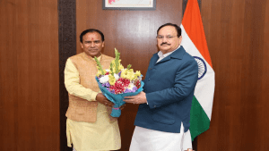 कैबिनेट मंत्री डॉ. धन सिंह रावत ने केंद्रीय स्वास्थ्य मंत्री जेपी नड्डा से की मुलाकात