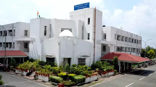 उत्तराखंड में 28 अप्रैल को विधानसभा का विशेष सत्र, महिला आरक्षण पर होगी चर्चा।