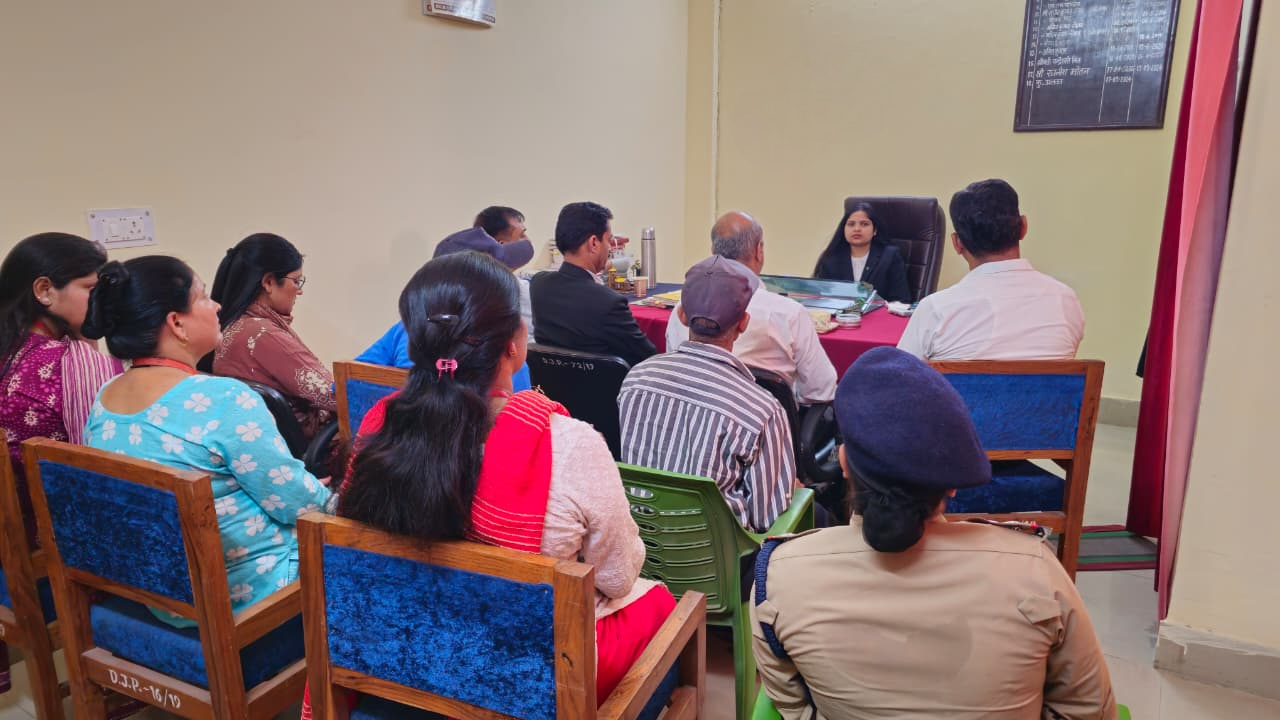 srinagar-me-rashtriya-lok-adalat-ko-lekar-pre-lok-adalat-baithak