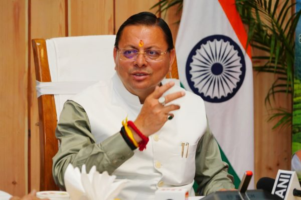 देहरादून में 1 लाख रिश्वत लेते उप शिक्षा अधिकारी गिरफ्तार, जीरो टॉलरेंस नीति का दिखा असर।