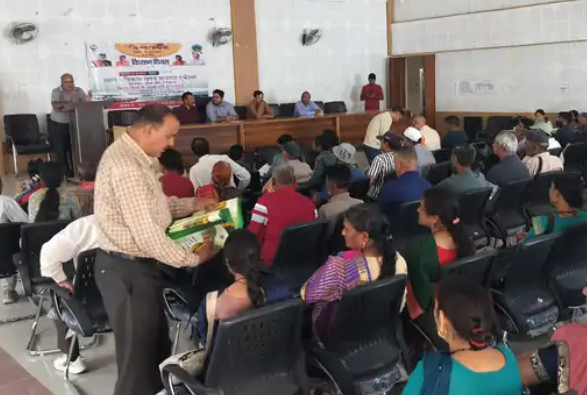 85 कृषकों को योजनाओं की जानकारी, समस्याओं का त्वरित समाधान