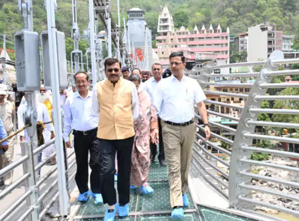 मुख्य सचिव आनंद बर्धन ने बजरंग सेतु और हिलान्स हिमालयन भोजनालय का किया निरीक्षण, पर्यटन और स्थानीय आजीविका को बढ़ावा देने के निर्देश।