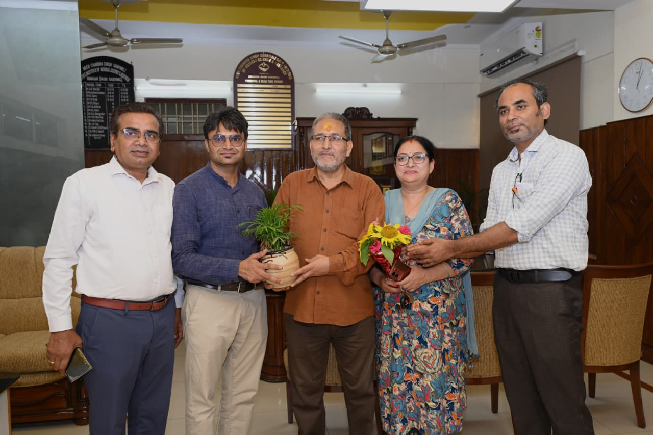 Dr CMS Rawat ne sambhala Srinagar Medical College ke principal ka karyabhar