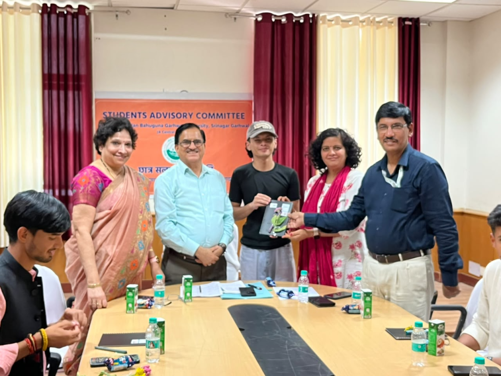एचएनबी गढ़वाल विवि में प्रशासन और नवनिर्वाचित छात्रसंघ के बीच सार्थक संवाद, शैक्षणिक सुविधाओं और छात्र कल्याण पर बनी सहमति।